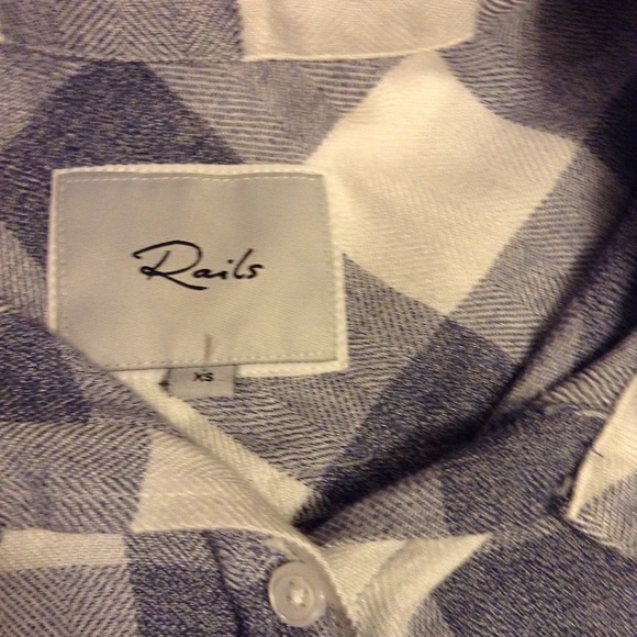 NWOT Rails "Britt" Rolled Sleeve - Picture 3 of 6